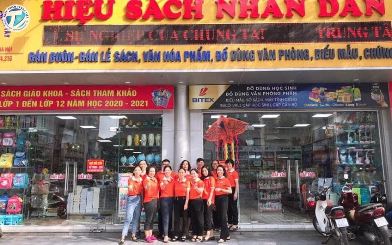 Hiệu sách Nhân Dân 